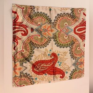 Pottery Barn Paisley Throw Accent Pillow Case. Silk Cotton Blend 20 x 20 in.